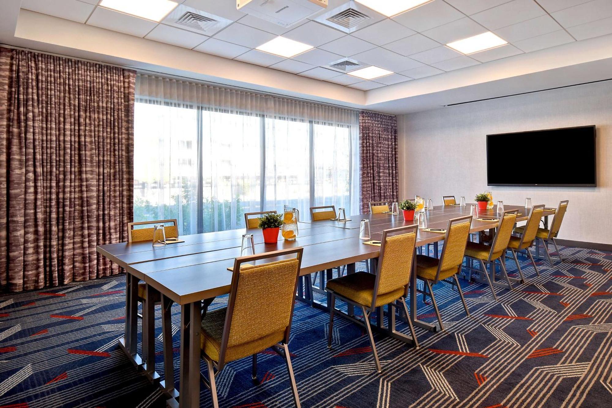 Home2 Suites By Hilton Las Vegas Convention Center - No Resort Fee Exterior photo