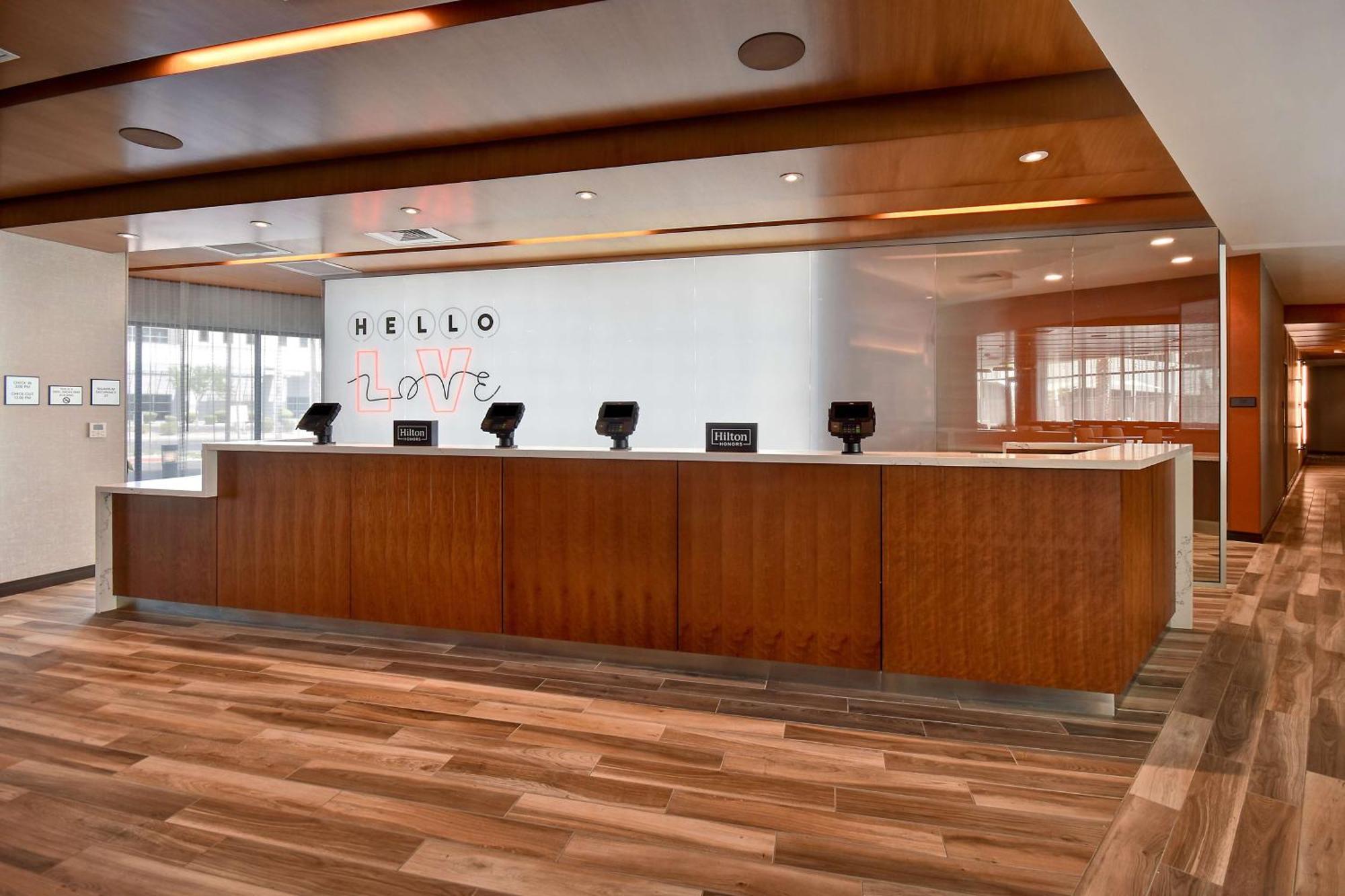 Home2 Suites By Hilton Las Vegas Convention Center - No Resort Fee Exterior photo