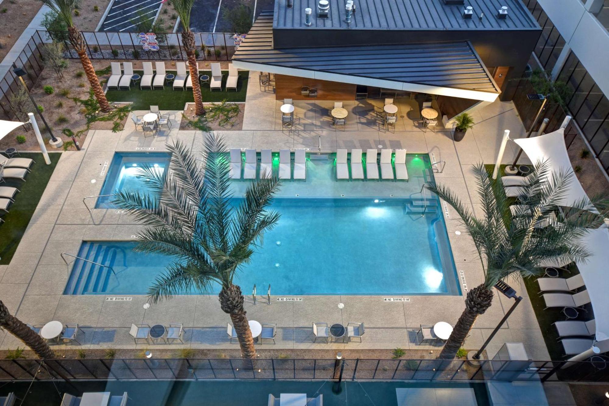 Home2 Suites By Hilton Las Vegas Convention Center - No Resort Fee Exterior photo